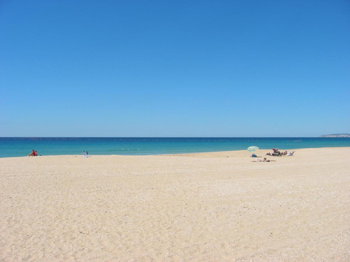 Atlanterra Bajo. Salida Directa. Urbanizacion De Lujo. Piscinas Canchas Padel. Wifi Y A/a