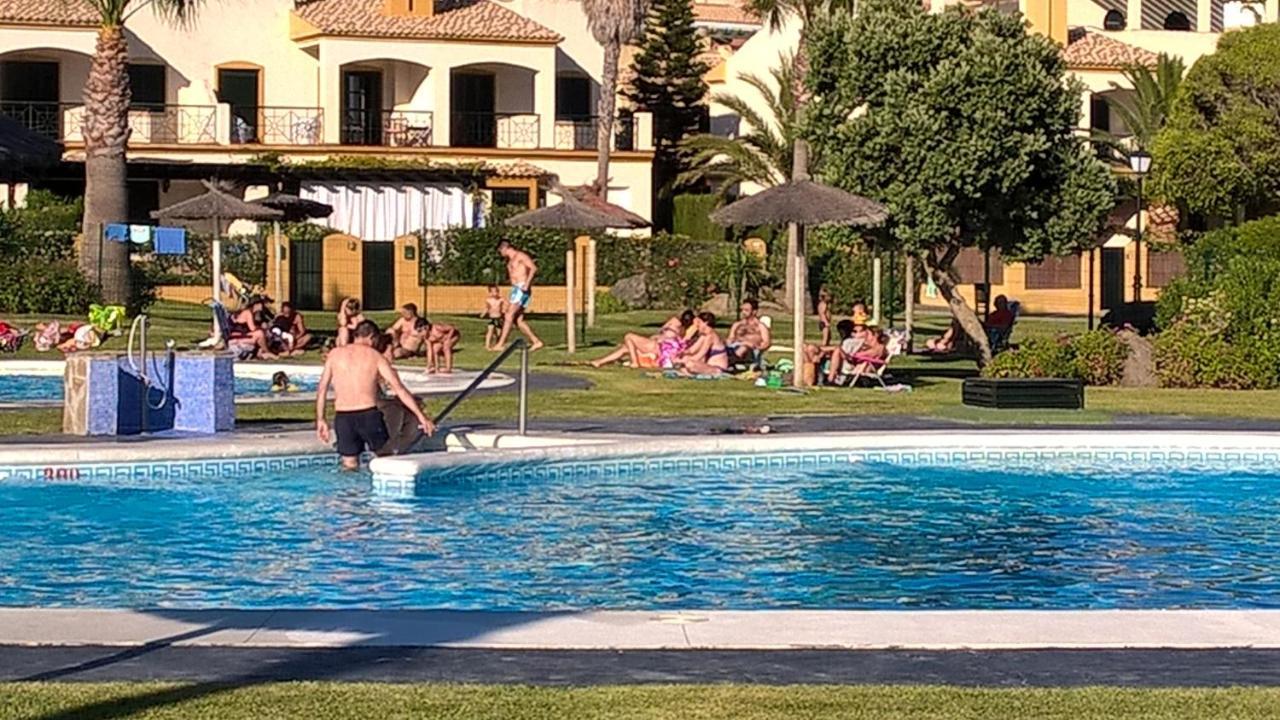 Atlanterra Bajo. Salida Directa. Urbanizacion De Lujo. Piscinas Canchas Padel. Wifi Y A/a * Zahara de los Atunes