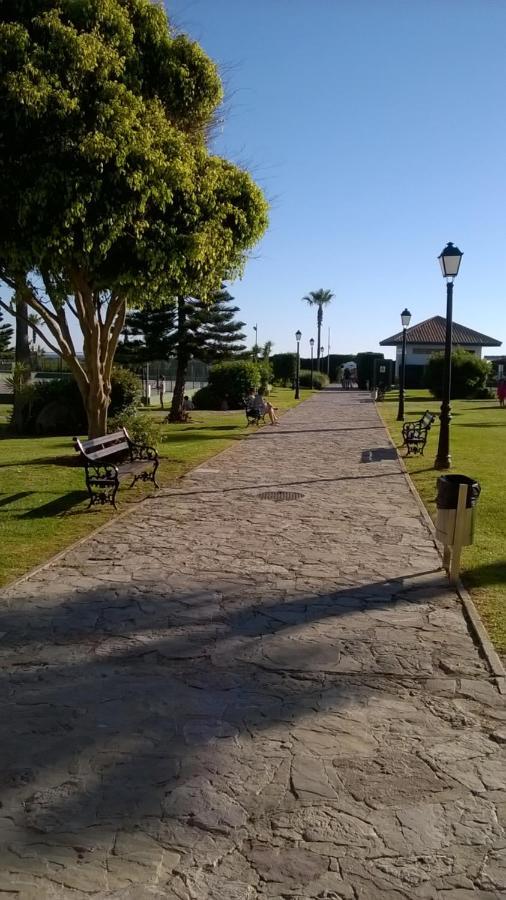 Atlanterra Bajo. Salida Directa. Urbanización De Lujo. Piscinas Canchas Pádel. Wifi Y A/a